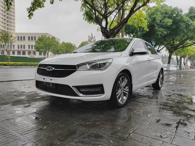 Chery Arrizo 5