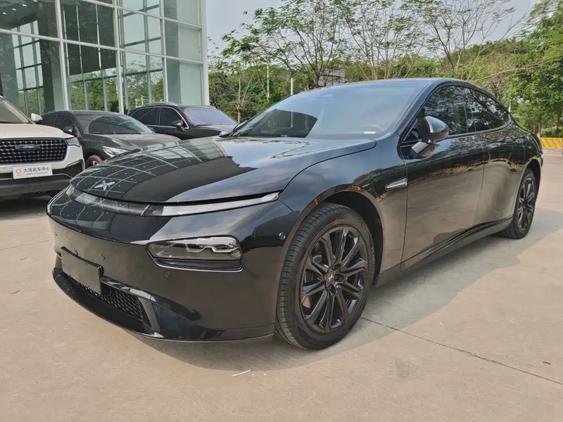 XPeng P7