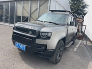 Land Rover Defender 2024