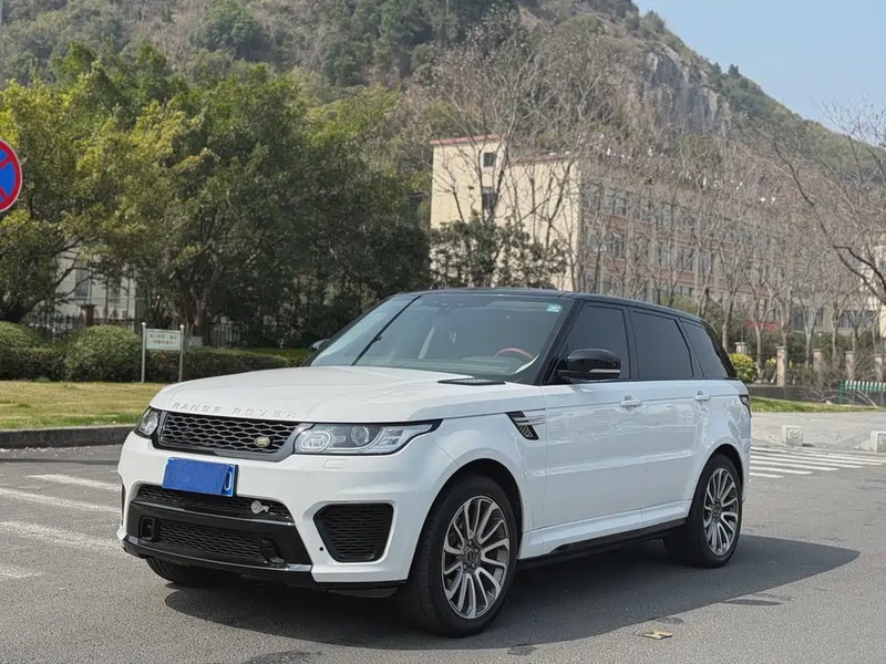 Land Rover Sport