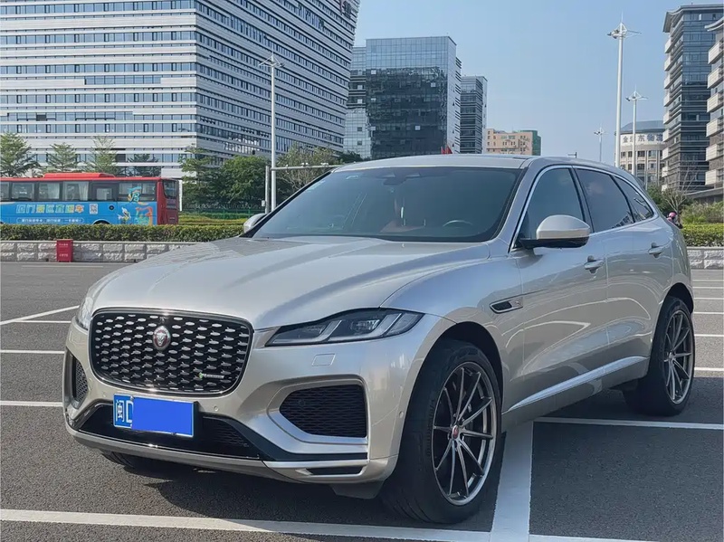 Jaguar F-Pace
