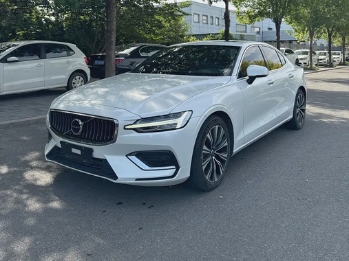 Volvo S60 2024