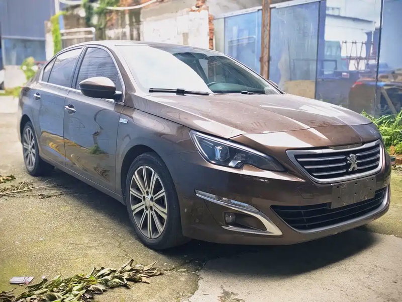 Peugeot 408