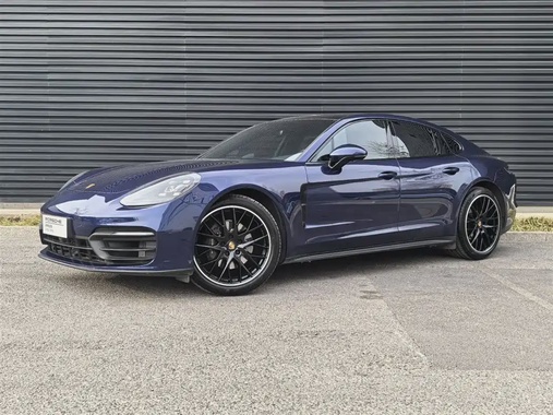 Porsche Panamera 2022