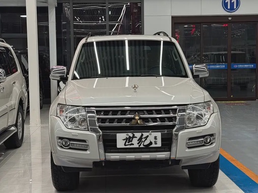 Mitsubishi Pajero 2019