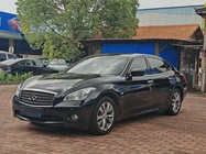 Infiniti Q70 2015
