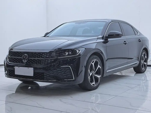 Volkswagen Passat 2023