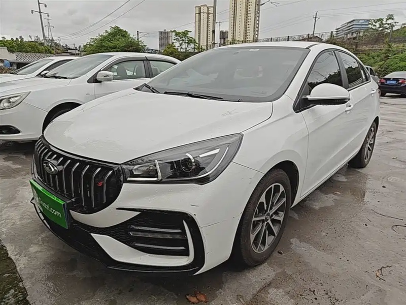Chery Arrizo 5