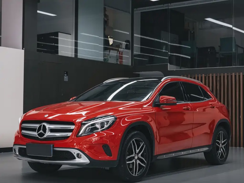 Mercedes-Benz GLA-Class