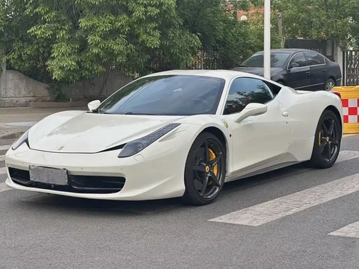 Ferrari 458 2014