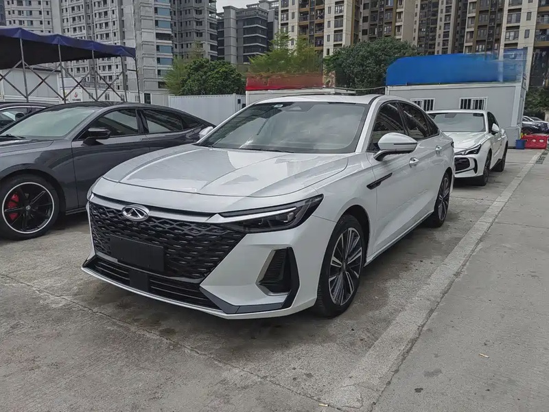 Chery Arrizo 8