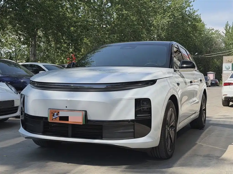 Li Auto L6
