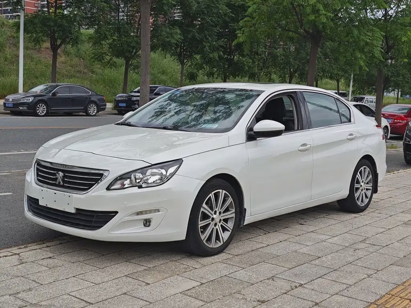 Peugeot 408