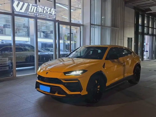 Lamborghini Urus 2021