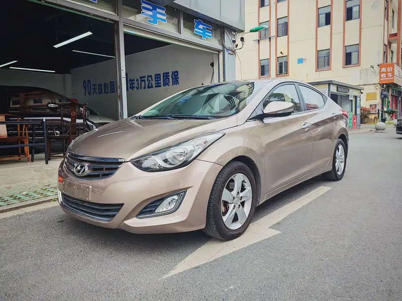 Hyundai Elantra
