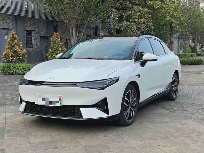 XPeng P5