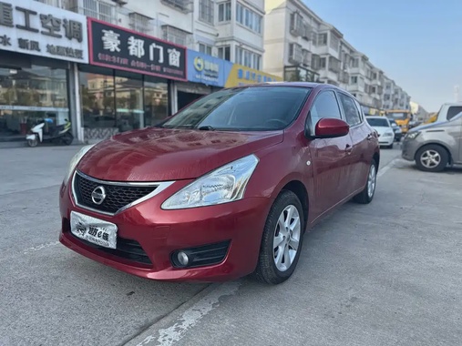 Nissan Tiida 2013