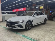 Hyundai Elantra 2023