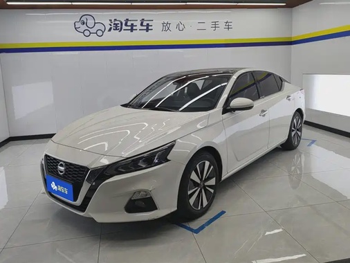 Nissan Teana 2022