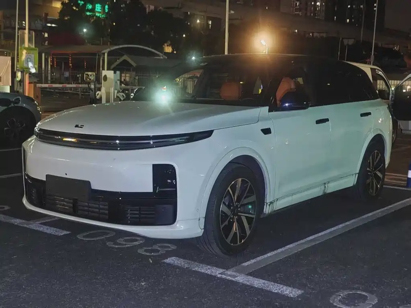 Li Auto L7