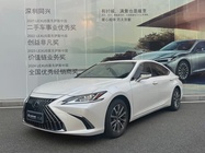 Lexus ES 2021