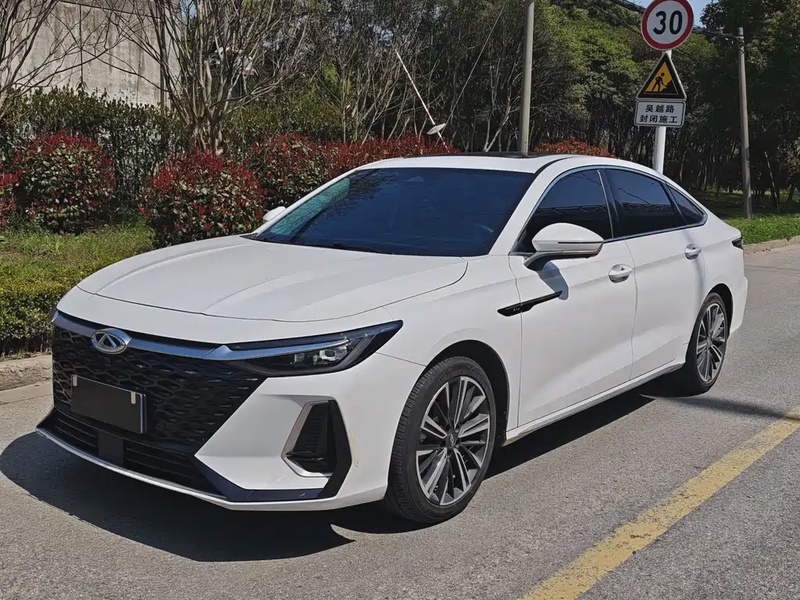Chery Arrizo 8