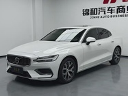 Volvo S60 2022