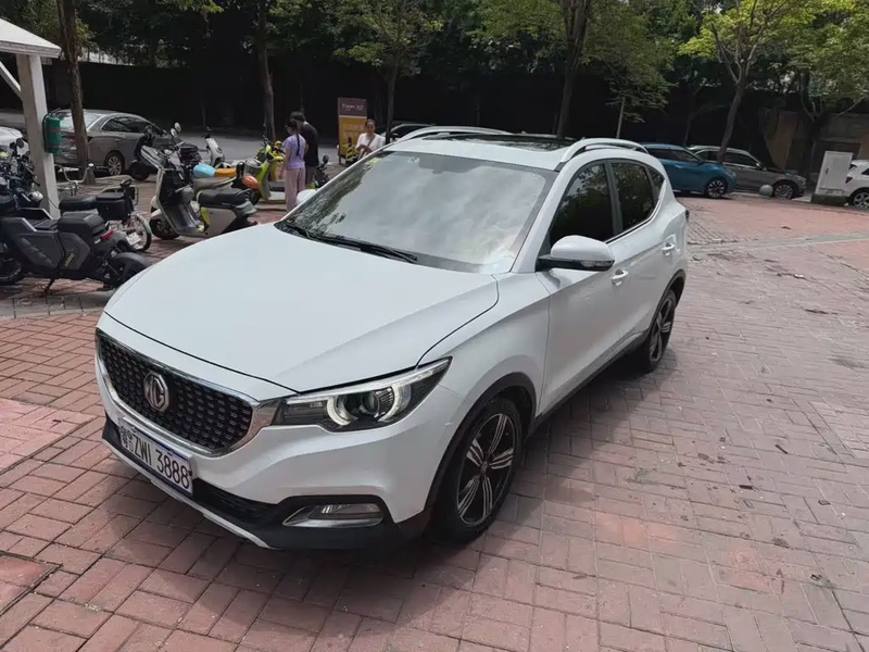 MG ZS