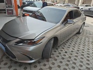 Lexus ES 2020