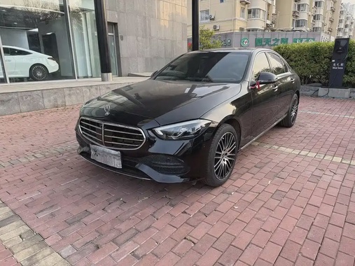 Mercedes-Benz C-Class 2025