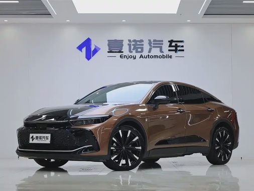 Toyota Crown 2024