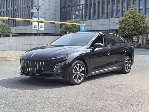 Hongqi E-QM5 2022