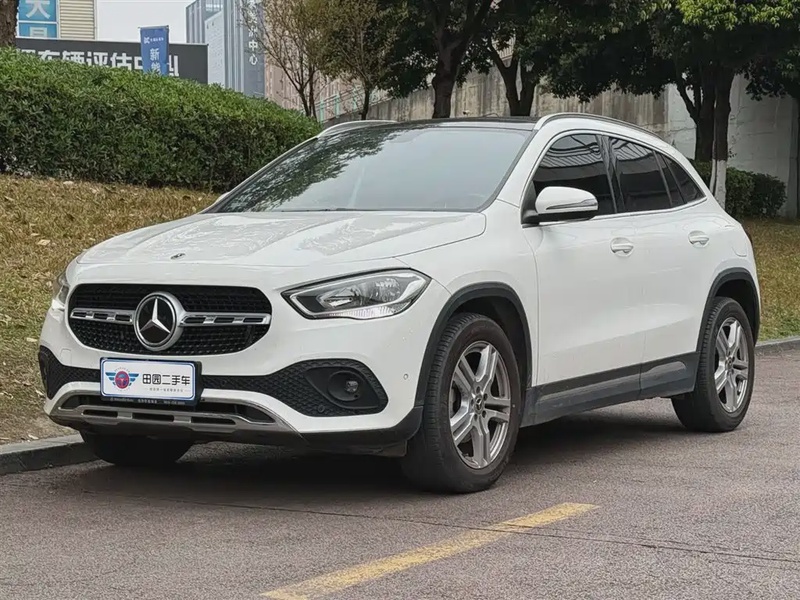 Mercedes-Benz GLA-Class