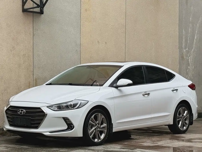 Hyundai Elantra