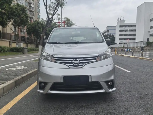 Nissan NV200 2017