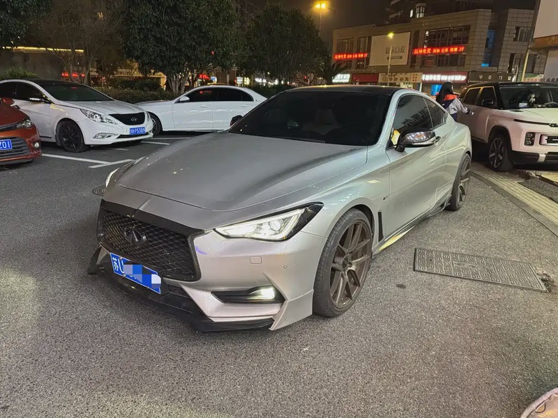 Infiniti Q60
