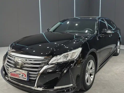 Toyota Crown 2017