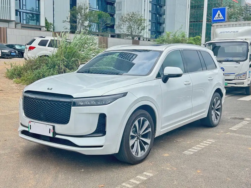 Li Auto ONE