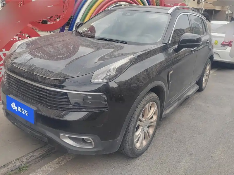 Lynk & Co 01