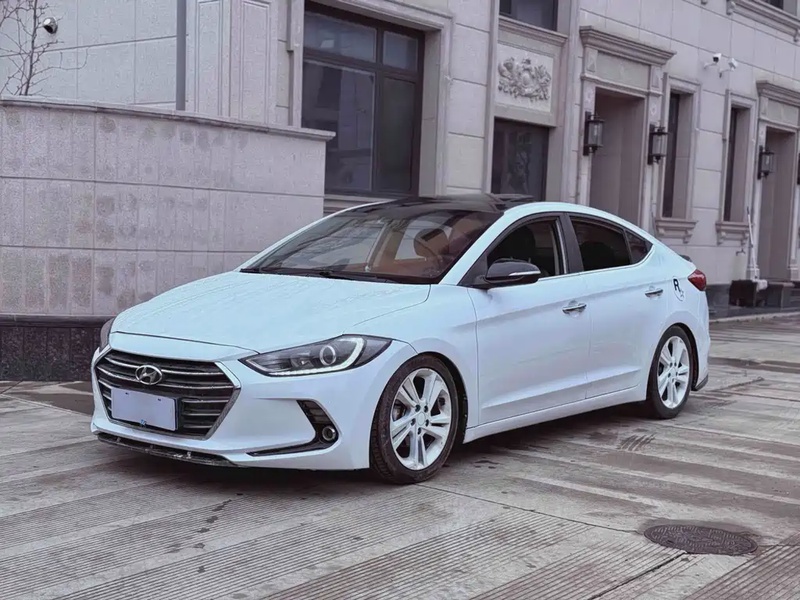 Hyundai Elantra