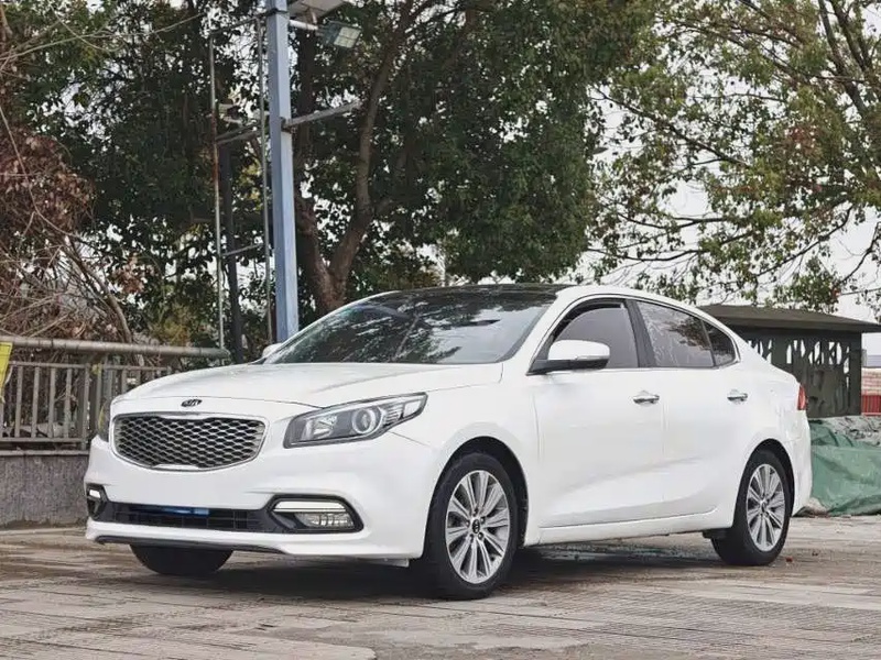 Kia K4