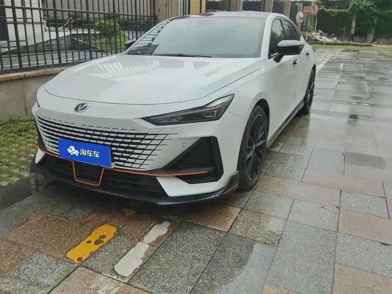 Changan UNI-V
