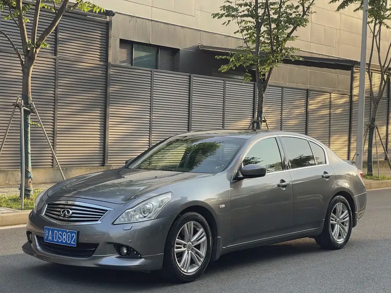 Infiniti G