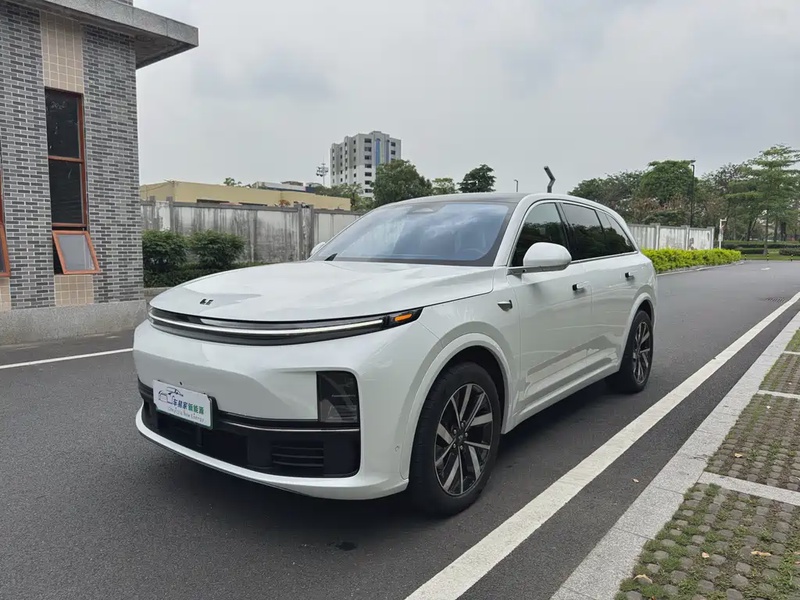 Li Auto L7