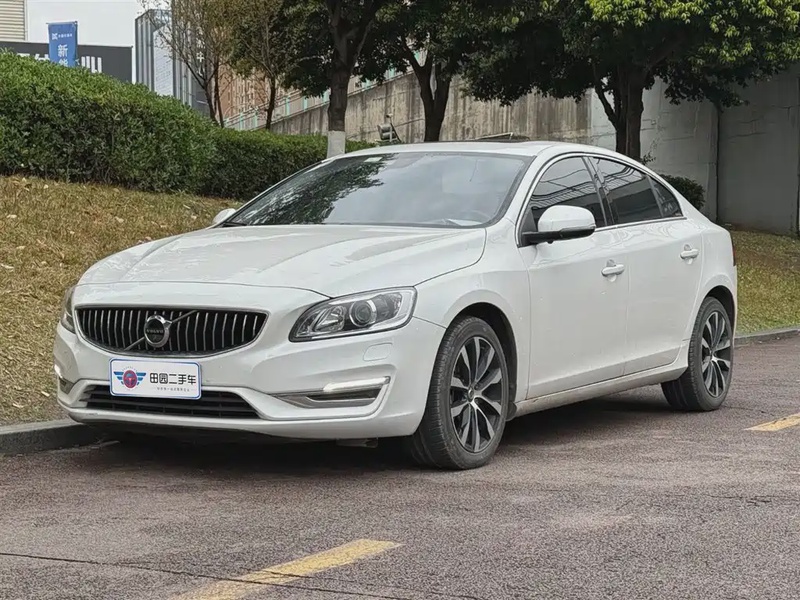 Volvo S60