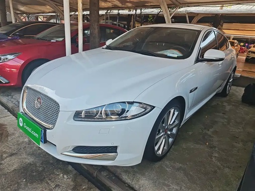 Jaguar XF 2015