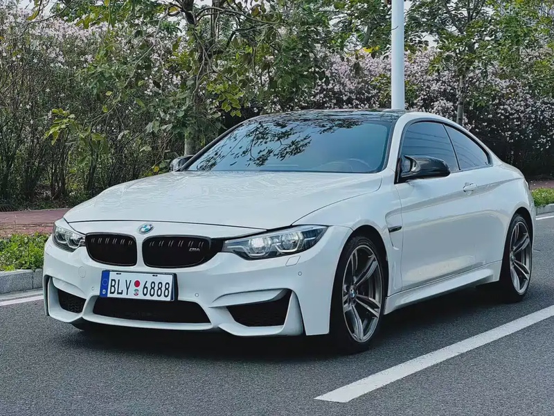 BMW M4