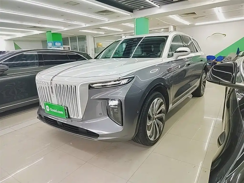 Hongqi E-HS9