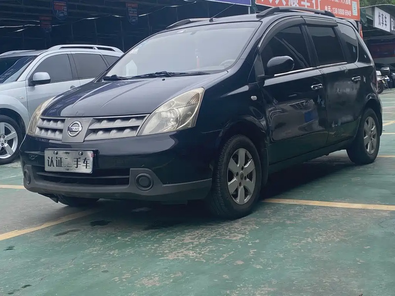 Nissan Livina