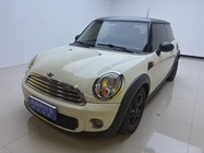 MINI Clubman 2011